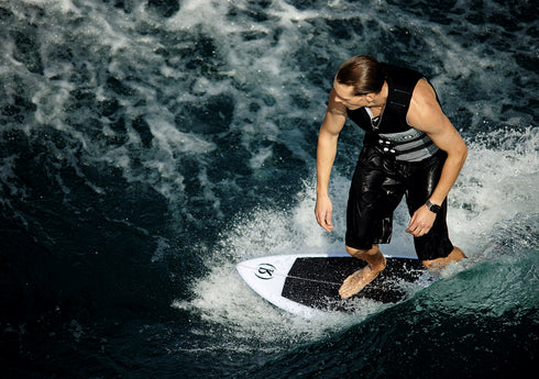 Ronix Volcom Capella 3.0 CGA Vest Black White Clippings lifestyle 2