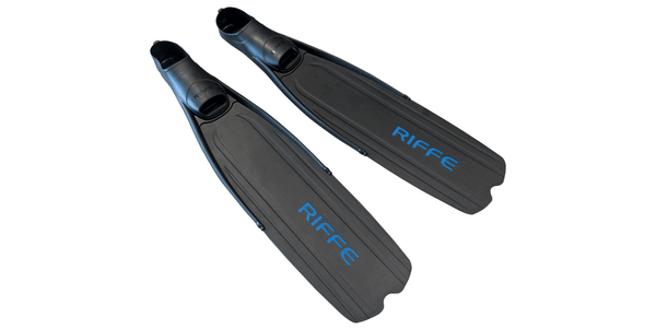 Riffe Descender long blade fins, black and blue