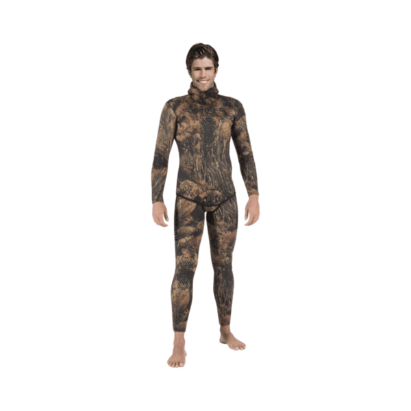 Mares Illusion BWN 30 brown camo spearfishing suit on model