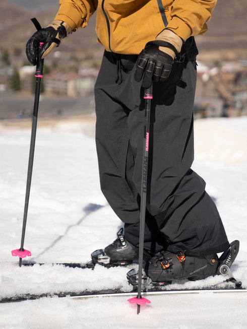 Skier using Armada Legion ski poles in Black/Pink