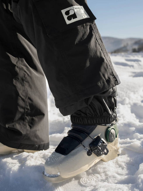ARMADA _ MULA 2L INSULATED PANT Durable insulated pant with versatile pocketing