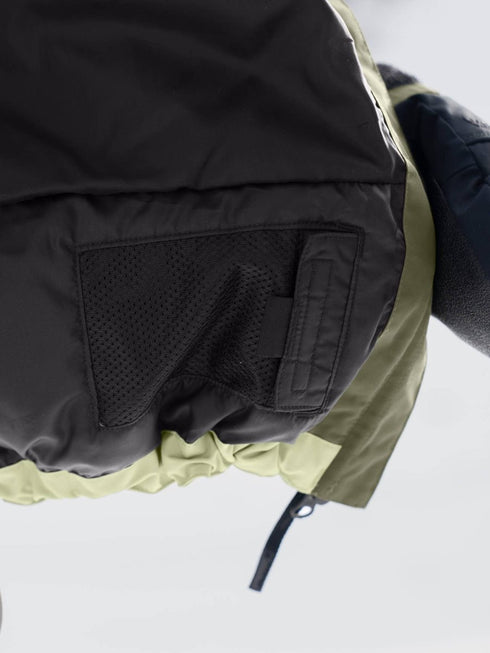 ARMADA _ NYLIE 2L INSULATED JACKET Cleanly styled, fully featured 2L insulated jacket