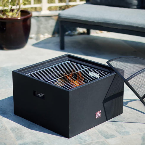 Bad Axe The Log Cabin Firepit, Cozy Rustic Design, Heavy Duty Construction, Stable Base, Suitable for Outdoor Relaxation