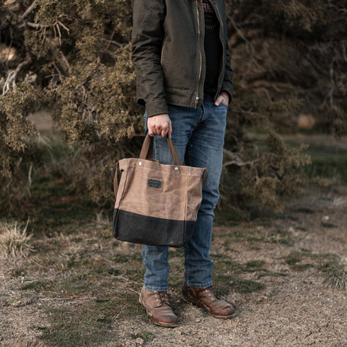 Barebones Neelum Market Tote Khaki, 16L Waxed Canvas Shopping Tote with Leather Details