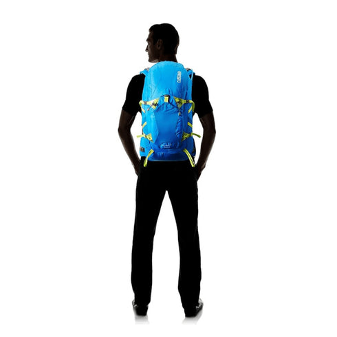 CamelBak Quick Grip Chill Handheld 21oz (2nd Edition) - Insulated and Ergonomic Design