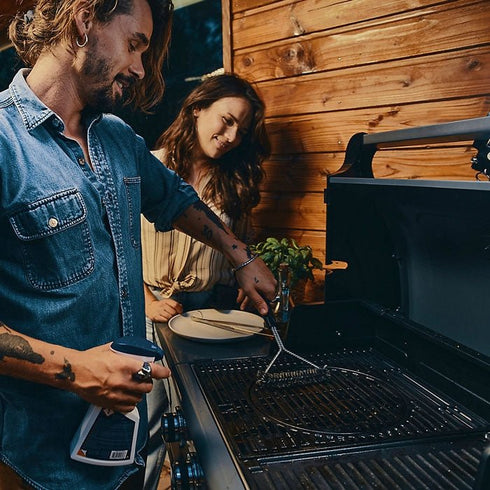 Campingaz 4 Series Onyx S BBQ - Sleek and Modern Gas Grill