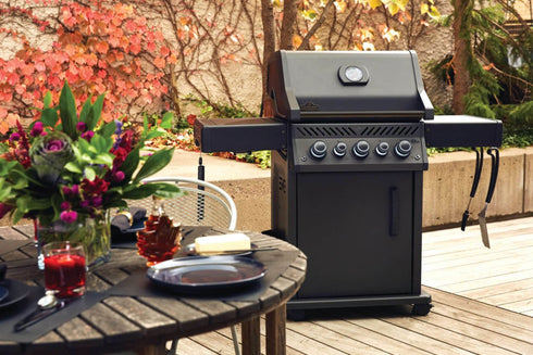 Napoleon Rogue Phantom RSE425 - The Ultimate Matte Black Special Edition Grill