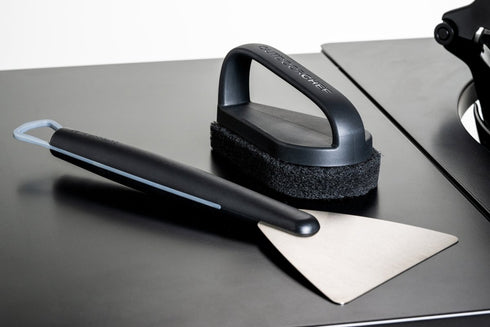 Outdoorchef Plancha Cleaning Set, Stainless Steel Scraper and Cleaning Sponge for Enamelled and Steel Planchas