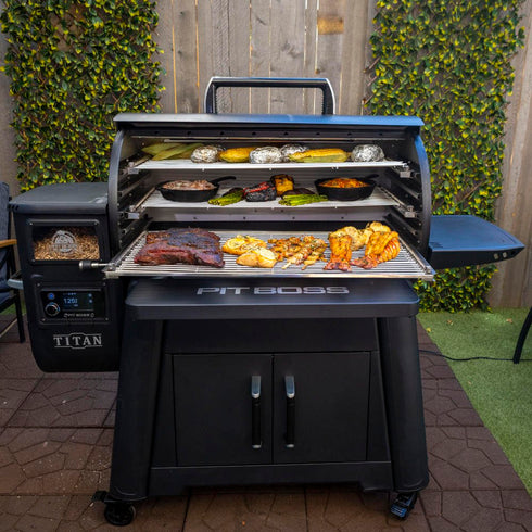 Pit Boss Competition Series Titan 1600 Wood Pellet Grill