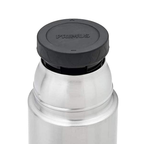 Primus Classic Light Termos 1.0L deal for outdoor adventures. Keeps the beverage hot for 20-47 hours.