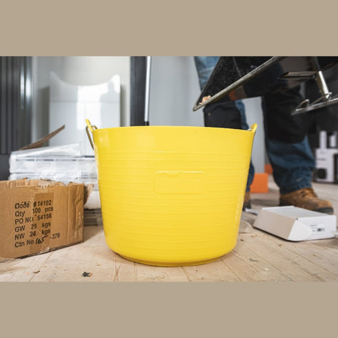 Red Gorilla Flexible Gorilla Bucket, Fold Flat Polyethylene Bucket with Easy Grip Handle for Horse Bathing