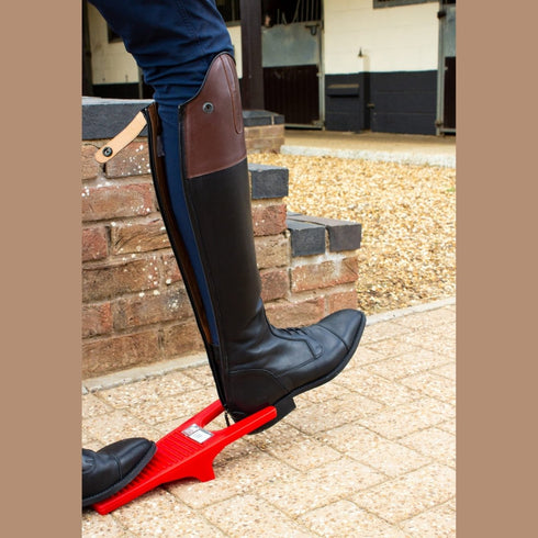 Red Gorilla Horse Boot Jack, Polypropylene Hands Free Riding Boot Remover with Heel Grip and Non Slip Base