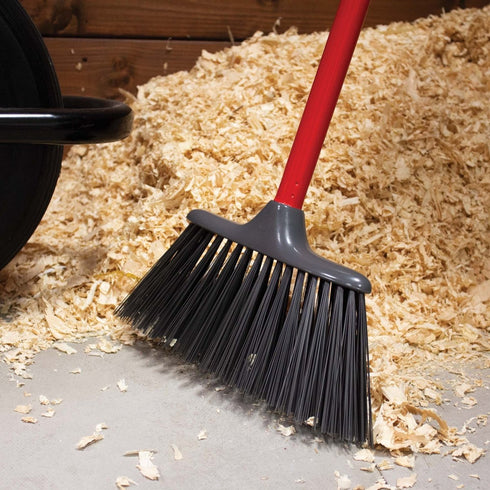 Red Gorilla Poly Yard Broom, Synthetic Bristle Outdoor Broom with 120 cm Handle for Yards, Stables and Driveways