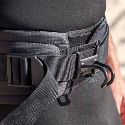 Ride Engine Vinaka Wingsurf V1 Harness Black, 450 g Low-Profile Wing Foil Waist Harness with Sliding Hook