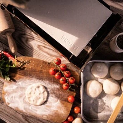 SKOTTI STONE Pizza Stone, Cordierite Grill Stone with Stainless Steel Holder for the SKOTTI Portable BBQ