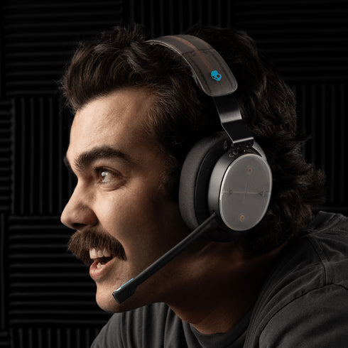 Skullcandy PLYR Multiplatform Gaming Wireless Over - Ear Headset - Versatile Gaming Audio