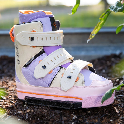 Slingshot Copycat Women's Wakeboard Boots, Park and Street Boots with Walkable Liners and Custom Flex Tongue