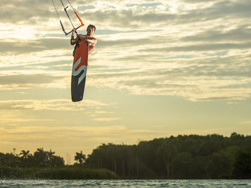 Slingshot Crisis V8 Twin Tip Kiteboard, Forgiving All-Round Board with Single Concave Hull and Wood Core