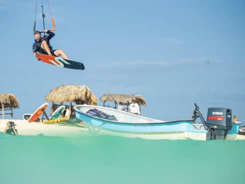 Slingshot Crisis V8 Twin Tip Kiteboard, Forgiving All-Round Board with Single Concave Hull and Wood Core