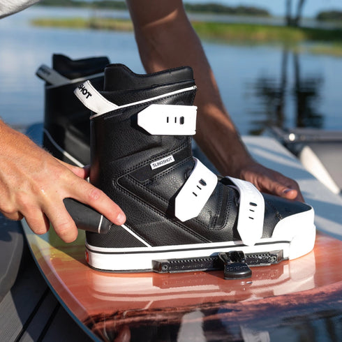 Slingshot KTV EverShred V2 Wakeboard Boots, Lightweight Fixed-Liner Cable and Boat Boots with Bottomless Base