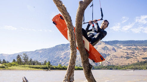 Slingshot Misfit V12 Twin Tip Kiteboard, Versatile Freeride Board with Lively Pop for All-Round Progression
