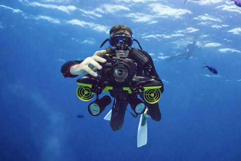 Sublue Navbow Underwater Scooter | Powerful & Versatile