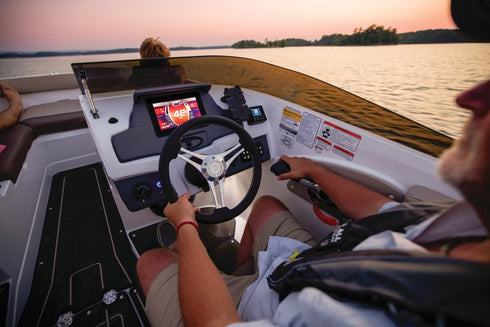 Tahoe 210 S Speed boat - Boat, Motor, & Trailer