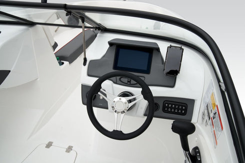 Tahoe 210 S Speed boat - Boat, Motor, & Trailer