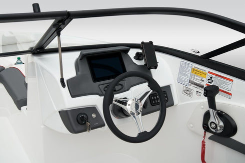 Tahoe 210 S Speed boat - Boat, Motor, & Trailer