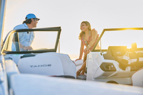 Tahoe 210 S Speed boat - Boat, Motor, & Trailer