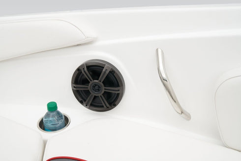 Tahoe 210 S Speed boat - Boat, Motor, & Trailer