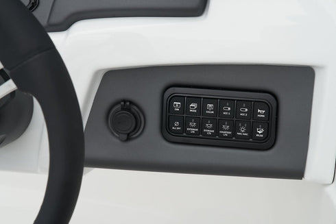 Tahoe 210 S Speed boat - Boat, Motor, & Trailer