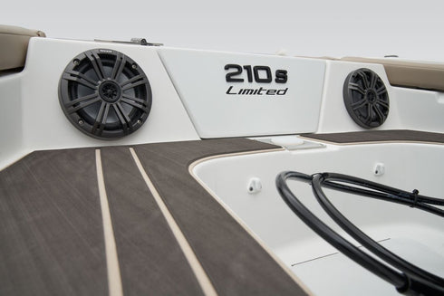 Tahoe 210 S Speed boat - Boat, Motor, & Trailer