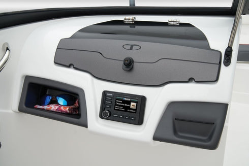 Tahoe 210 S Speed boat - Boat, Motor, & Trailer