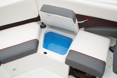 Tahoe 210 S Speed boat - Boat, Motor, & Trailer