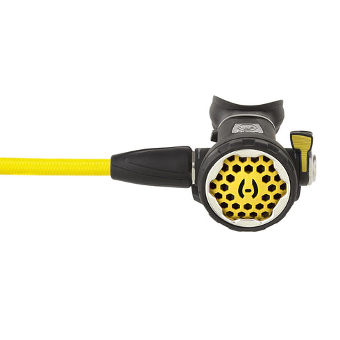 Hollis 150LX octopus with yellow braided hose