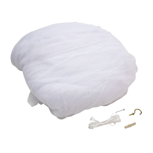 Coghlan's travellers mosquito net bundled with hanging kit, product shot