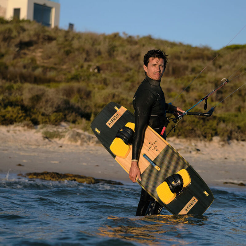 airush-2022-switch-v11-twintip-kiteboard-action1