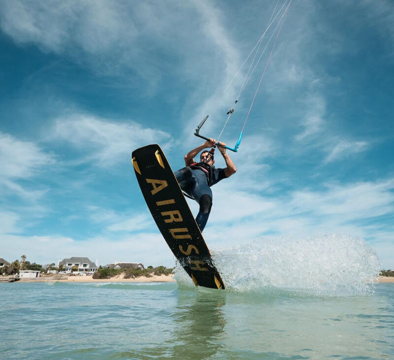 airush-2022-switch-v11-twintip-kiteboard-action2