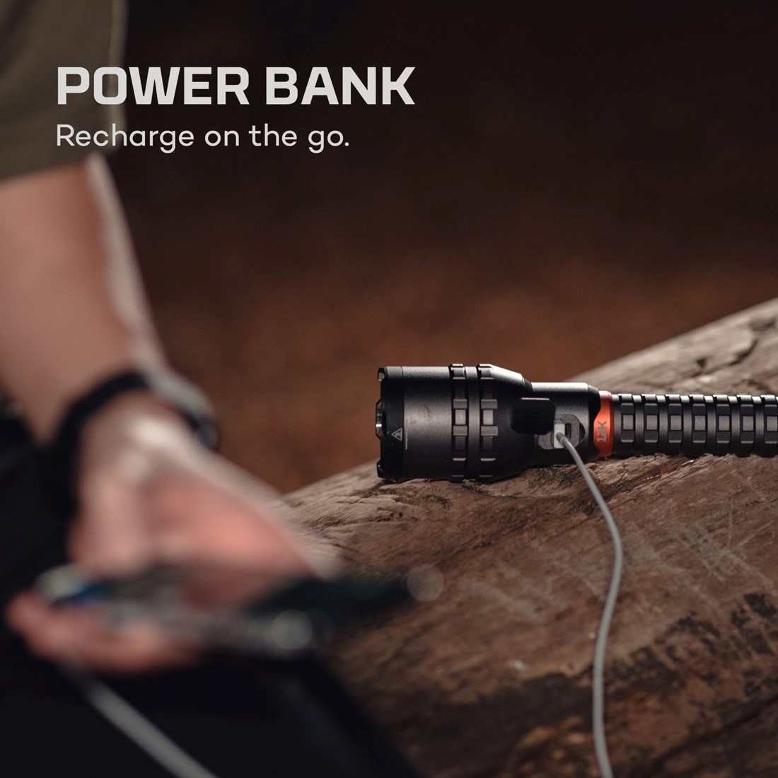 nebo-12k-rechargeable-flashlight (2)