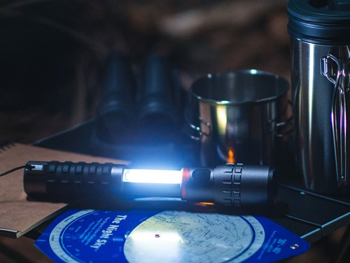 nebo-slyde-king-2k-rechargeable-flashlight-3