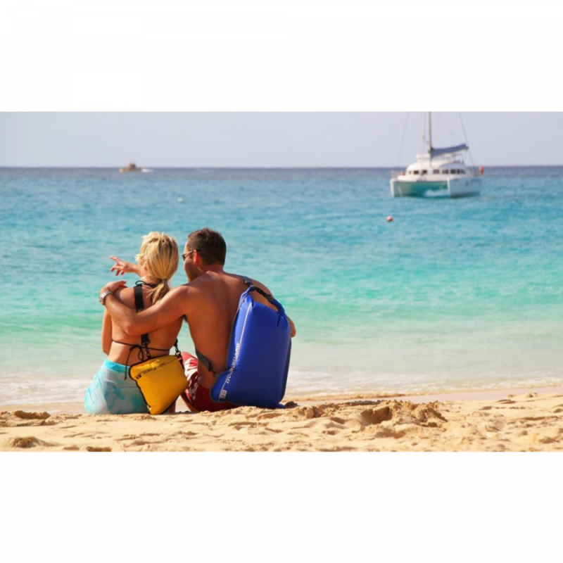 overboard-wasserdichte-tasche-30-liter-schwarz~5