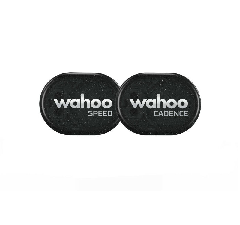wahoo-elemnt-roam-v2-gps-fahrradcomputer-bundle-mit-tickr-26