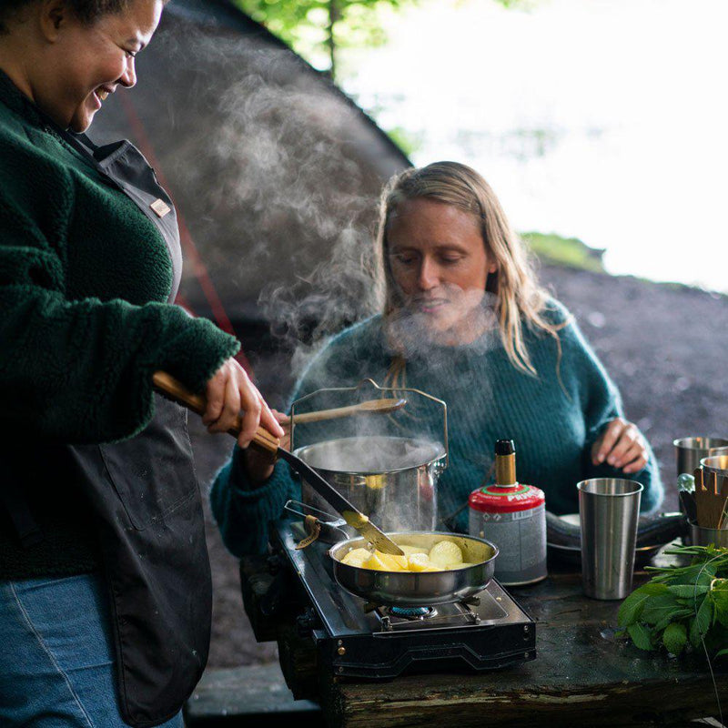 P350160_Alika-Stove_Social-Cooking-Camping_Lisa-Lowenborg_2022-13