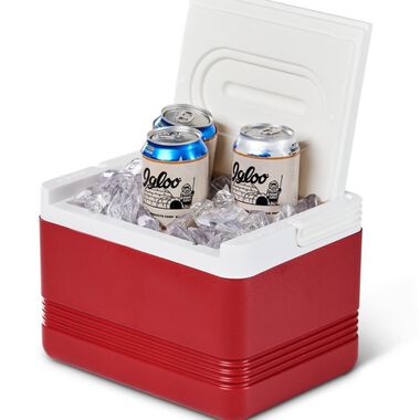 igloo-legend-6-hard-cooler-red-star-5qt-00043702-detail-view-3